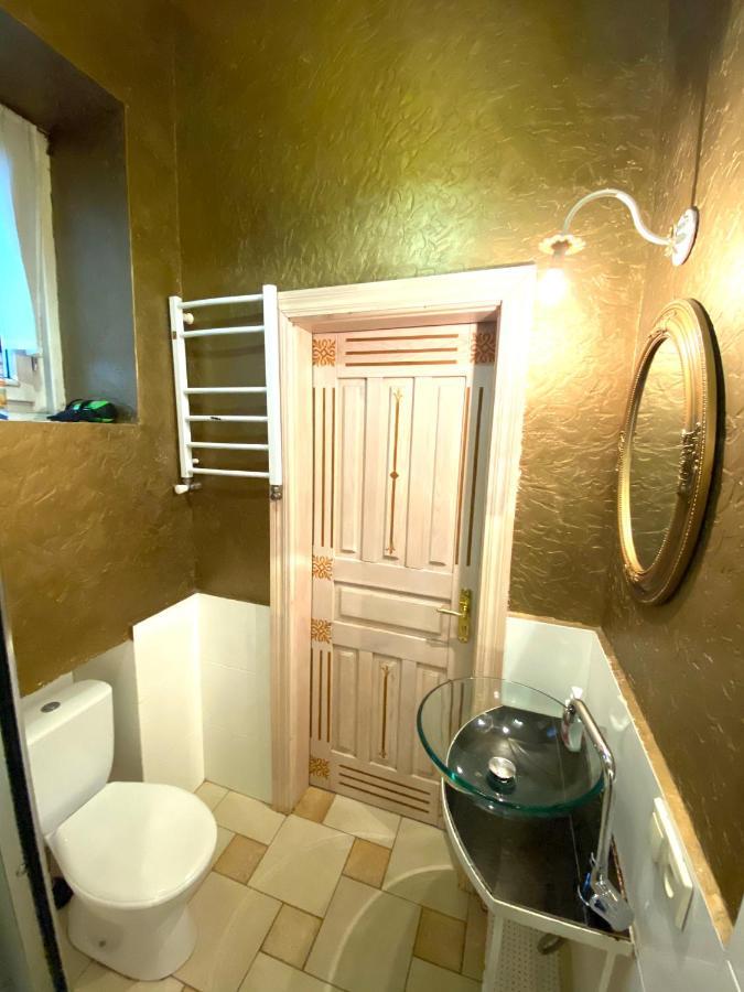 Квартира Подобово На Вулиці Валова 21А Lviv Bagian luar foto