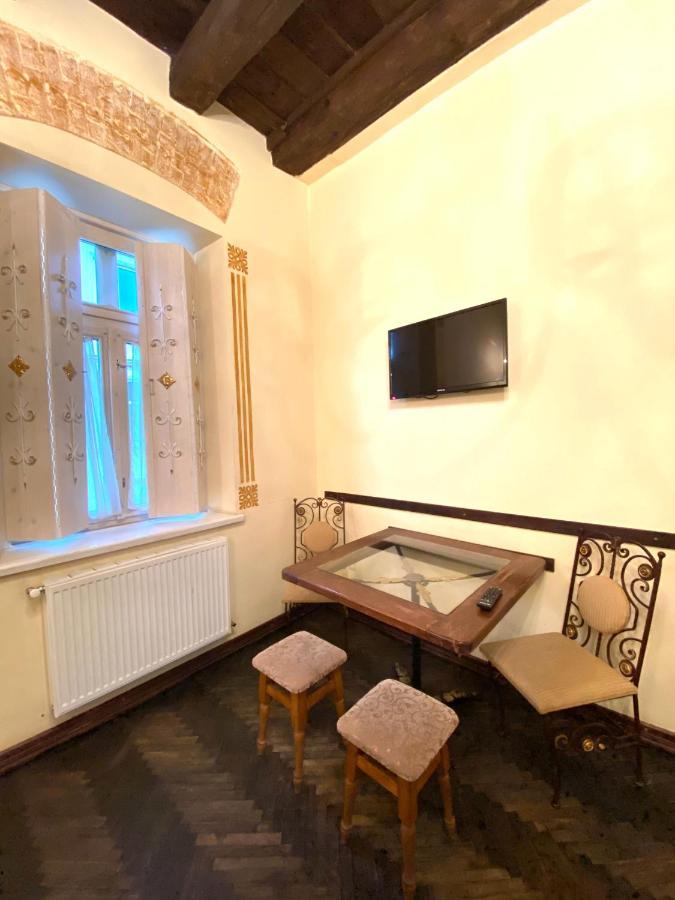 Квартира Подобово На Вулиці Валова 21А Lviv Bagian luar foto