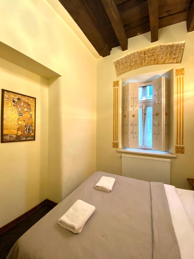 Квартира Подобово На Вулиці Валова 21А Lviv Bagian luar foto
